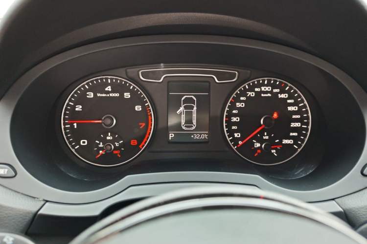Used Audi Q3 2015 30 TFSI Comfort Model Instrument Cluster