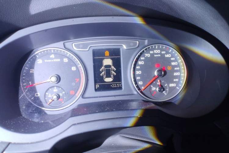 Used Audi Q3 2015 30 TFSI Ambition Edition Instrument Cluster