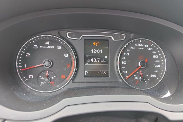 Used Audi Q3 2015 30 TFSI Comfort Model Instrument Cluster