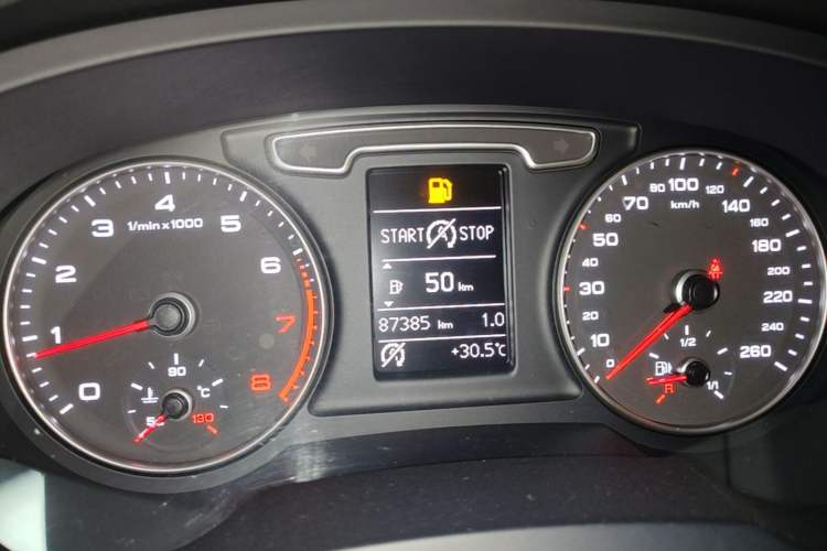 Used Audi Q3 2015 35 TFSI Comfort Model Instrument Cluster