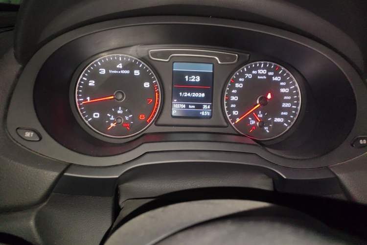 Used Audi Q3 2015 35 TFSI quattro Technology Edition Instrument Cluster