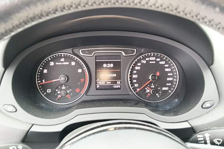 Used Audi Q3 2015 35 TFSI quattro Technology Edition Instrument Cluster