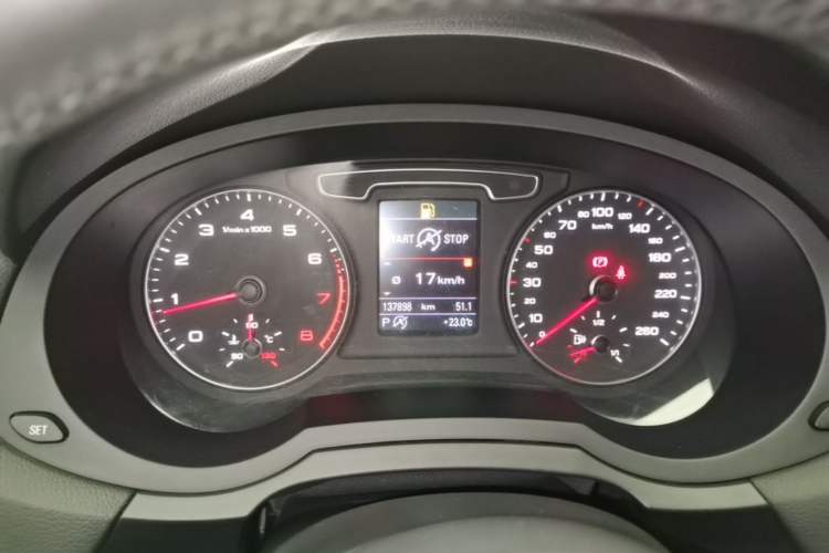 Used Audi Q3 2015 35 TFSI quattro Technology Edition Instrument Cluster