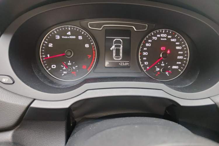 Used Audi Q3 2015 30 TFSI Ambition Edition Instrument Cluster