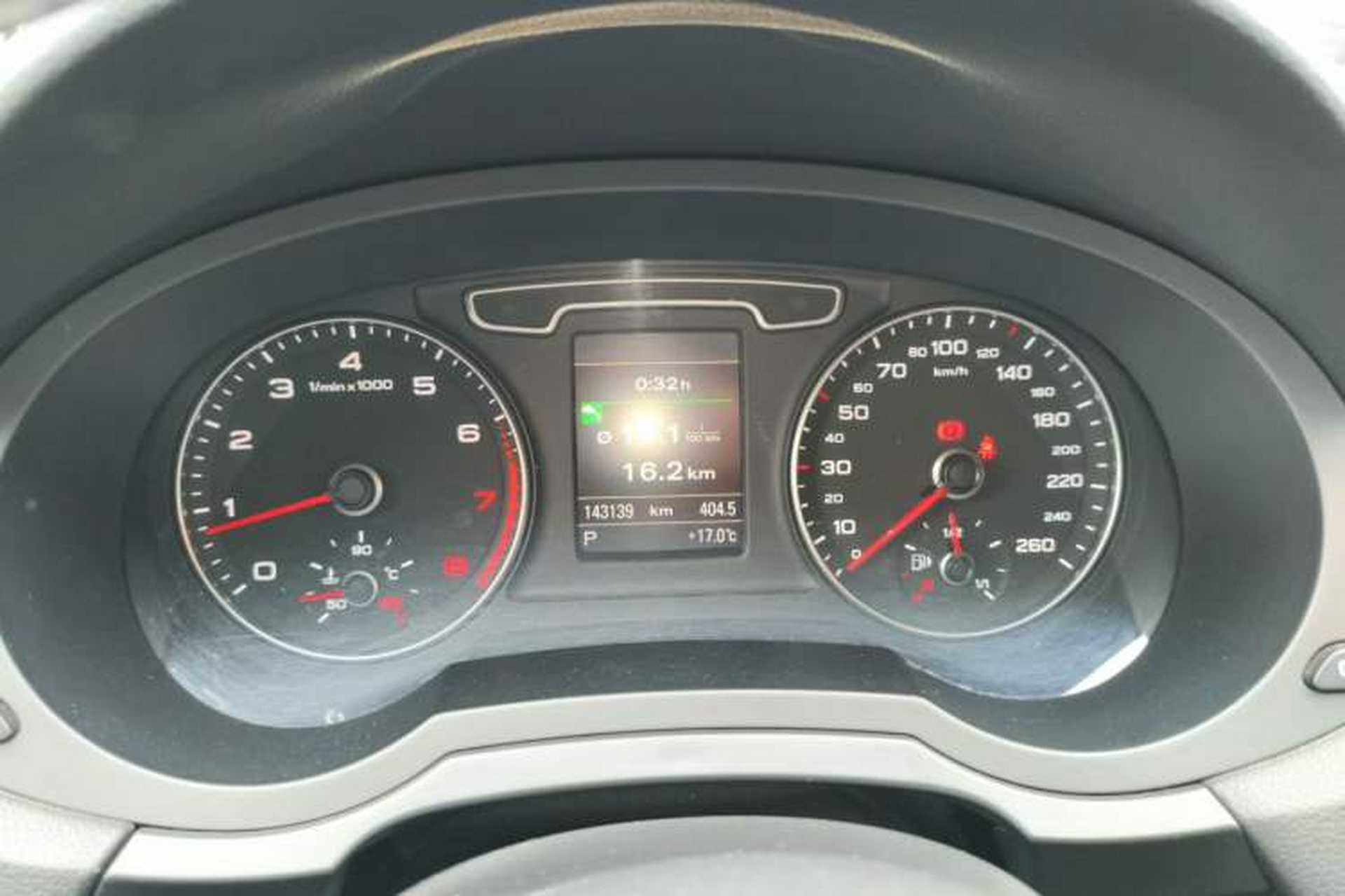 Used Audi Q3 2015 35 TFSI quattro Technology Edition Instrument Cluster