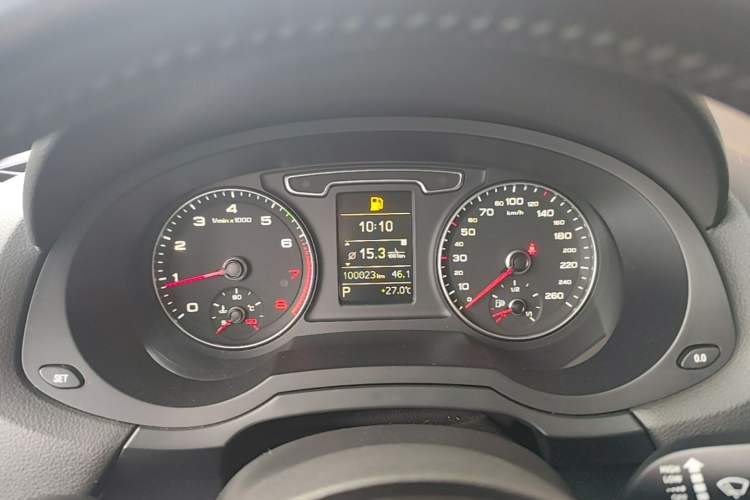 Used Audi Q3 2015 35 TFSI Comfort Model Instrument Cluster