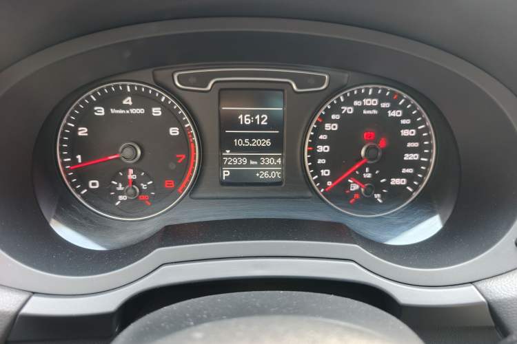 Used Audi Q3 2015 35 TFSI Comfort Model Instrument Cluster