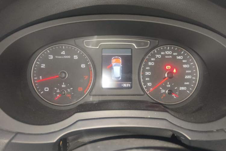 Used Audi Q3 2015 35 TFSI quattro Technology Edition Instrument Cluster