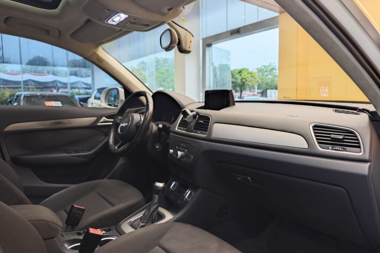 Used Audi Q3 2015 35 TFSI Millionth Anniversary Intelligent Edition Interior 1