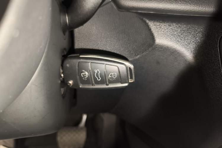 Used Audi Q3 2015 35 TFSI quattro Technology Edition Interior 1