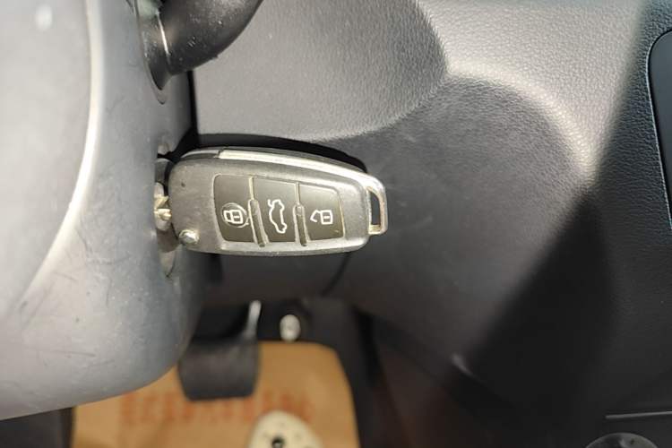 Used Audi Q3 2015 35 TFSI quattro Technology Edition Interior 1