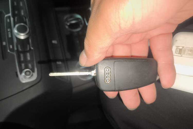 Used Audi Q3 2015 30 TFSI Comfort Model Interior 1