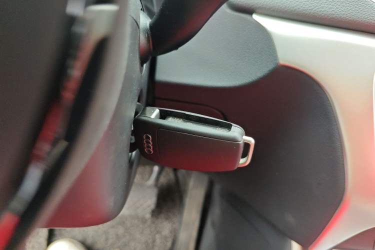 Used Audi Q3 2015 35 TFSI Ambition Edition Interior 1