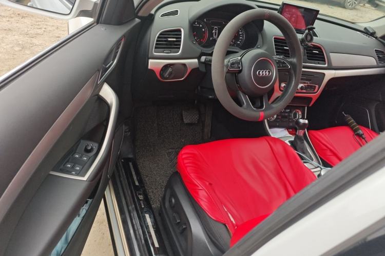 Used Audi Q3 2015 35 TFSI Ambition Edition Interior 3