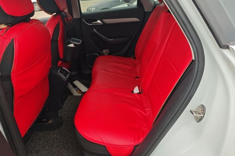 Used Audi Q3 2015 35 TFSI Ambition Edition Interior 4
