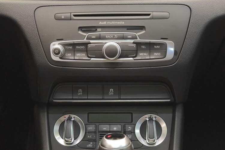 Used Audi Q3 2015 35 TFSI Millionth Anniversary Intelligent Edition Interior 6