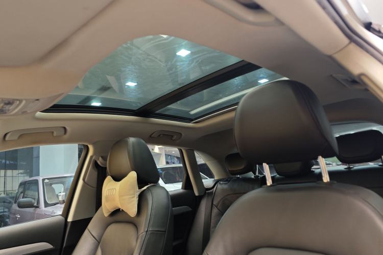 Used Audi Q3 2015 35 TFSI Millionth Anniversary Comfort Model Interior 6