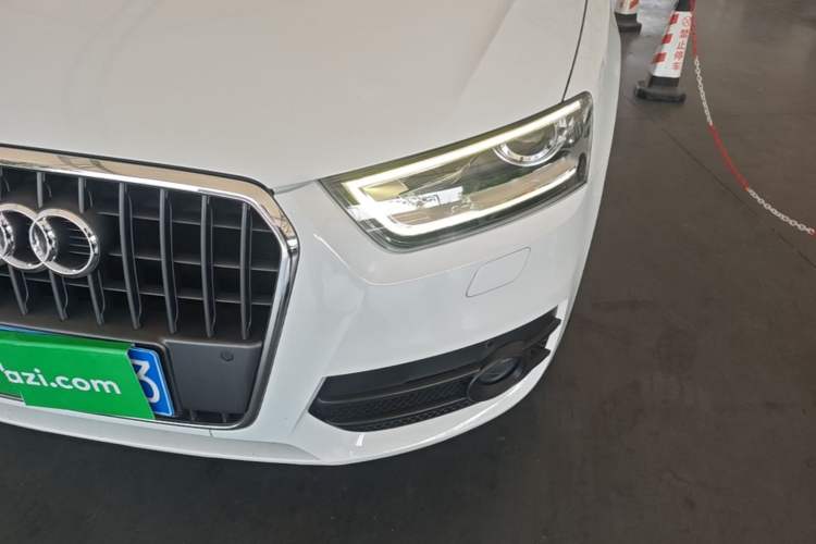 Used Audi Q3 2015 35 TFSI quattro Technology Edition Left Front Headlight