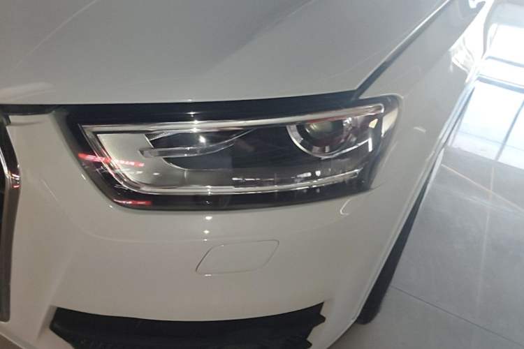 Used Audi Q3 2015 30 TFSI Comfort Model Left Front Headlight