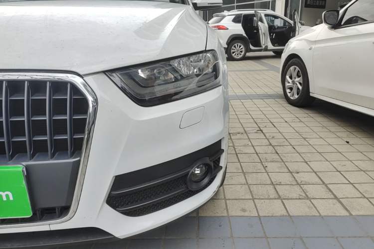Used Audi Q3 2015 35 TFSI Ambition Edition Left Front Headlight