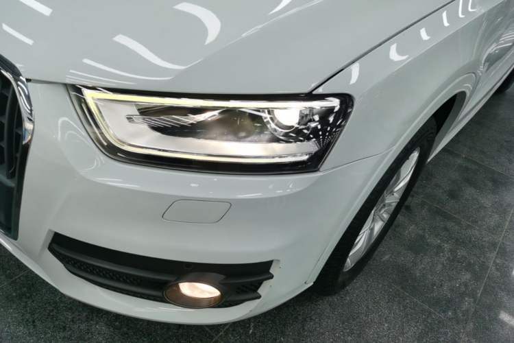 Used Audi Q3 2015 35 TFSI Ambition Edition Left Front Headlight