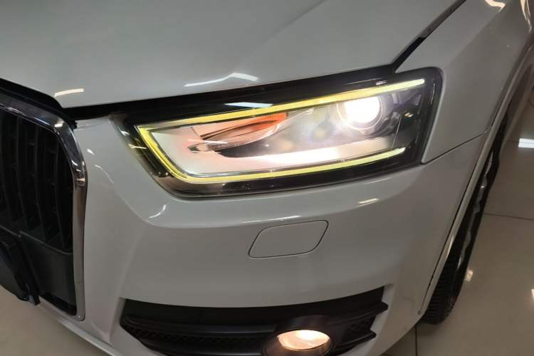 Used Audi Q3 2015 35 TFSI quattro Technology Edition Left Front Headlight