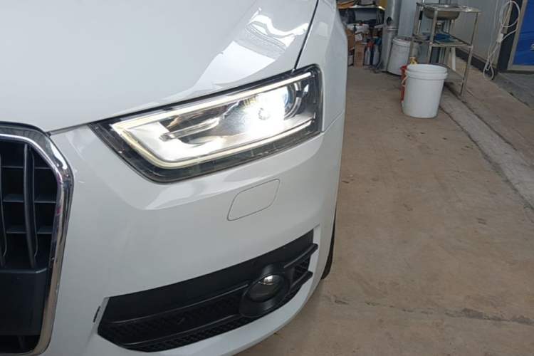 Used Audi Q3 2015 35 TFSI quattro Millionth Anniversary Edition Left Front Headlight