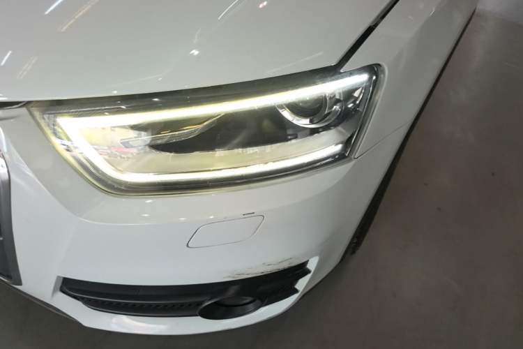 Used Audi Q3 2015 30 TFSI Ambition Edition Left Front Headlight