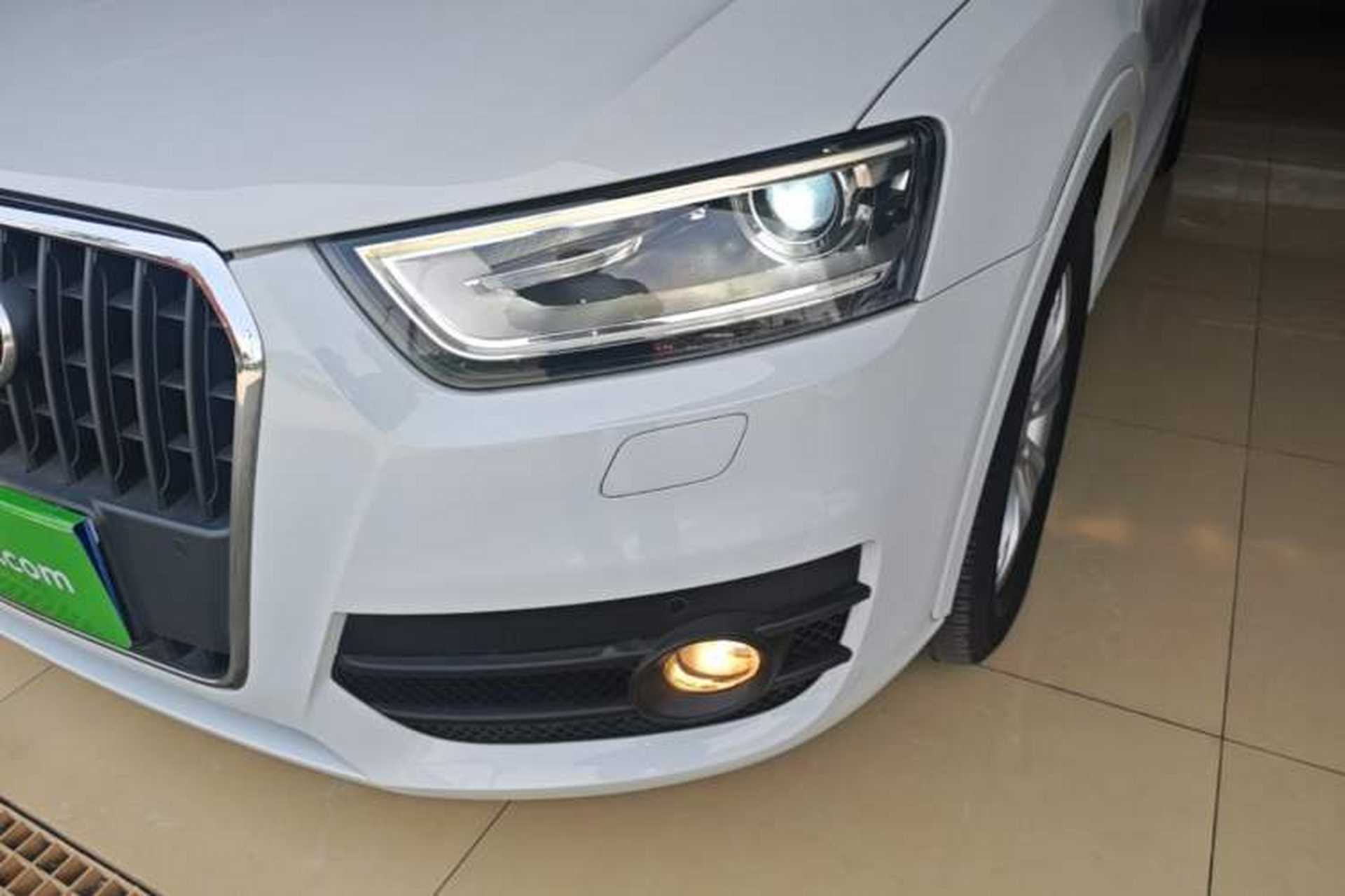 Used Audi Q3 2015 35 TFSI Comfort Model Left Front Headlight