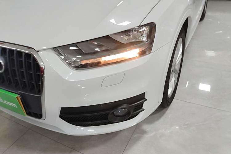 Used Audi Q3 2015 30 TFSI Ambition Edition Left Front Headlight