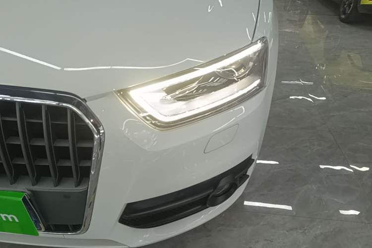 Used Audi Q3 2015 35 TFSI quattro Millionth Anniversary Edition Left Front Headlight
