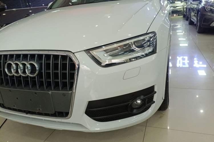 Used Audi Q3 2015 35 TFSI quattro Technology Edition Left Front Headlight
