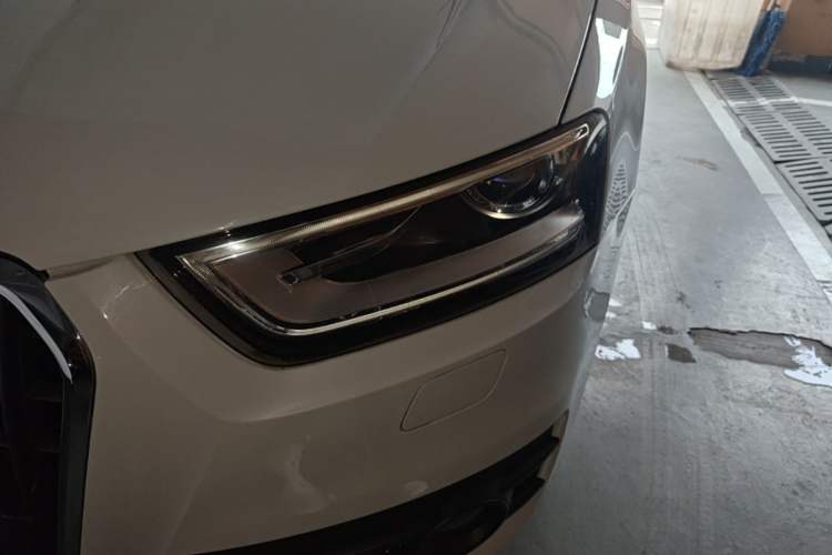 Used Audi Q3 2015 35 TFSI Millionth Anniversary Comfort Model Left Front Headlight
