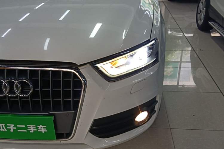 Used Audi Q3 2015 35 TFSI quattro Millionth Anniversary Edition Left Front Headlight