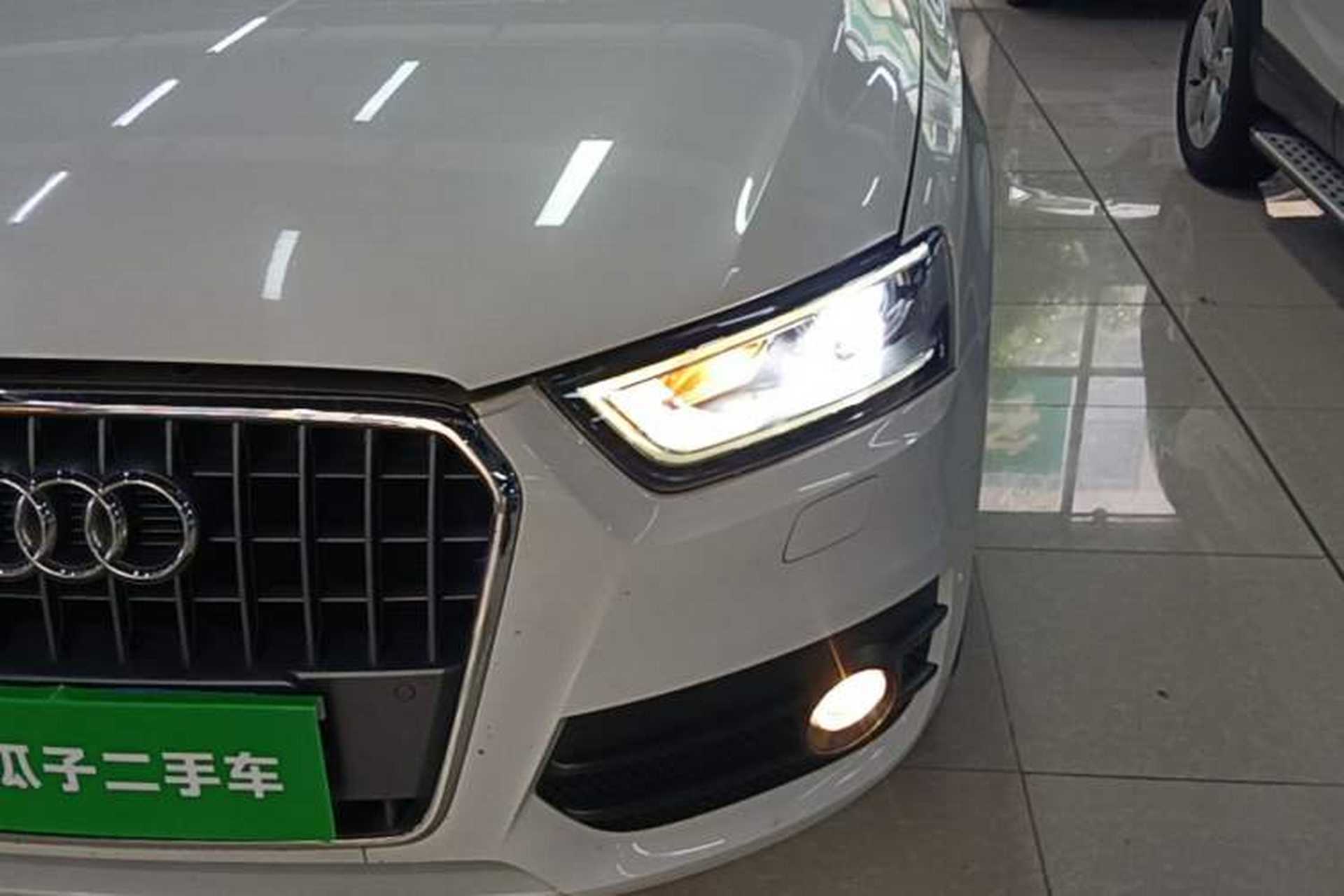 Used Audi Q3 2015 35 TFSI quattro Millionth Anniversary Edition Left Front Headlight