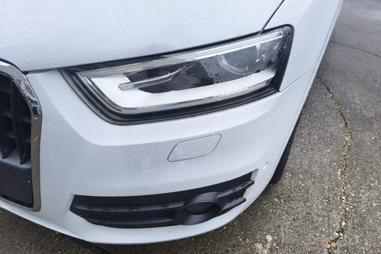 Used Audi Q3 2015 35 TFSI quattro Luxury Edition Left Front Headlight