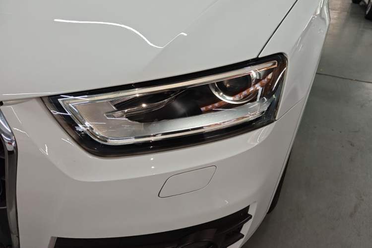 Used Audi Q3 2015 30 TFSI Comfort Model Left Front Headlight