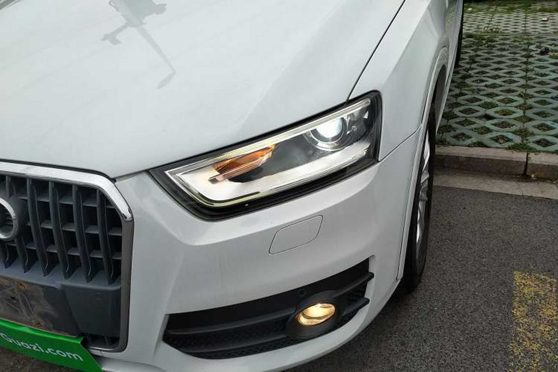 Used Audi Q3 2015 35 TFSI Comfort Model Left Front Headlight