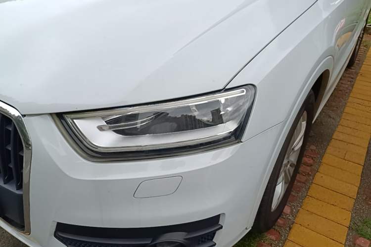 Used Audi Q3 2015 30 TFSI Comfort Model Left Front Headlight