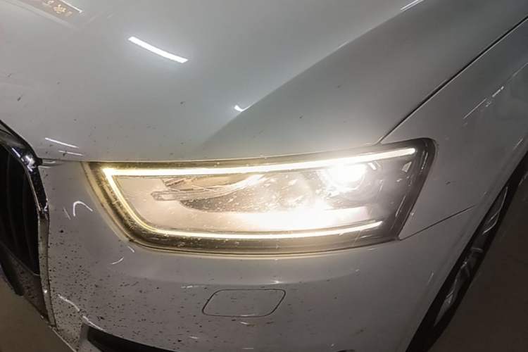 Used Audi Q3 2015 30 TFSI Comfort Model Left Front Headlight