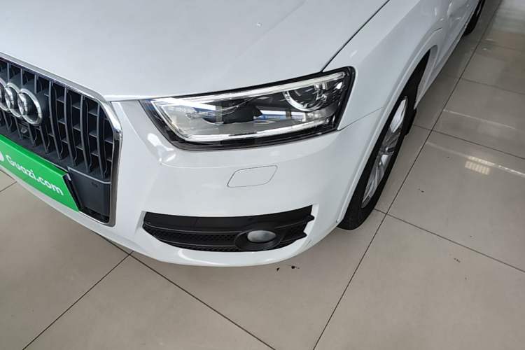 Used Audi Q3 2015 35 TFSI Millionth Anniversary Comfort Model Left Front Headlight