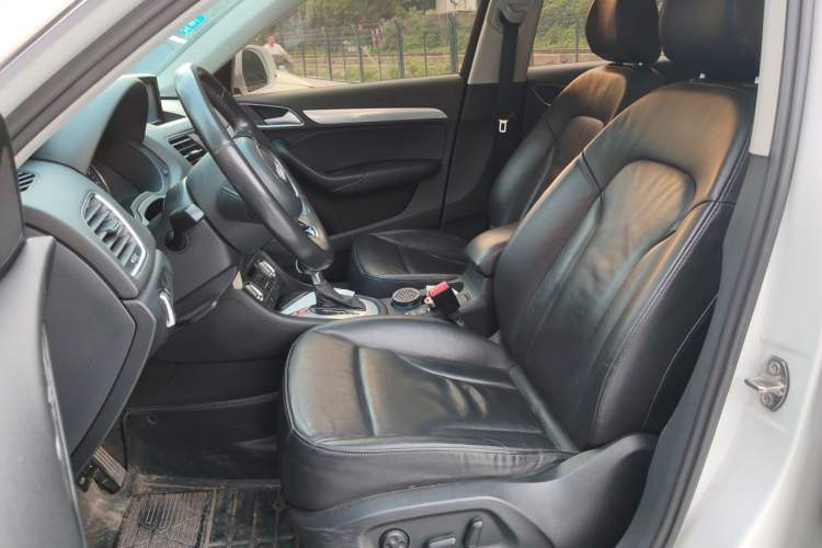 Used Audi Q3 2015 35 TFSI Comfort Model Left Front Seat
