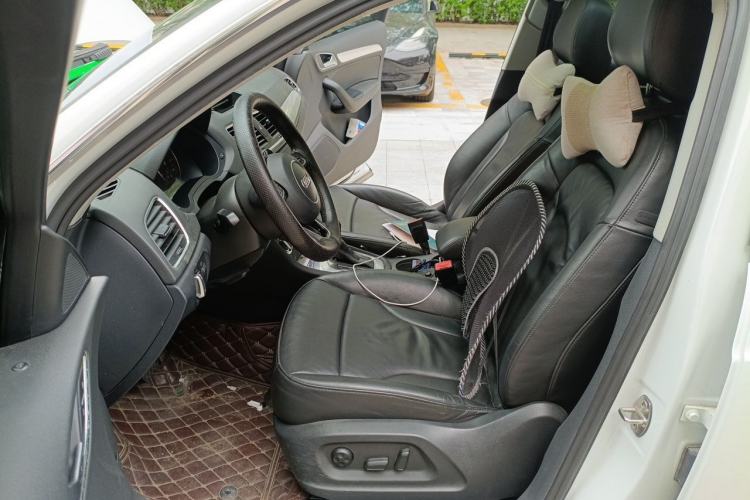 Used Audi Q3 2015 35 TFSI Comfort Model Left Front Seat