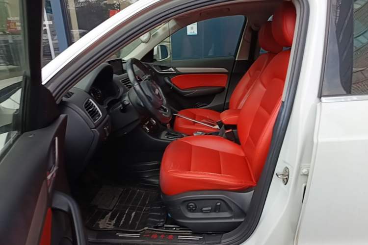 Used Audi Q3 2015 30 TFSI Ambition Edition Left Front Seat