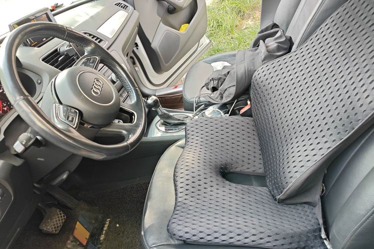 Used Audi Q3 2015 35 TFSI quattro Technology Edition Left Front Seat
