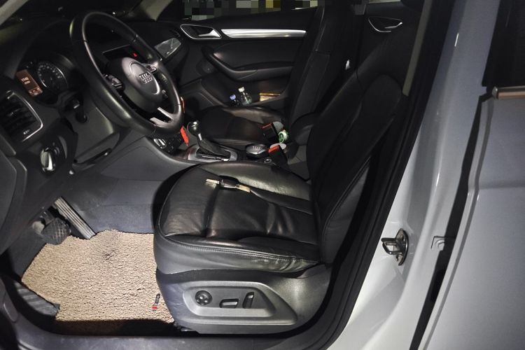 Used Audi Q3 2015 35 TFSI quattro Technology Edition Left Front Seat