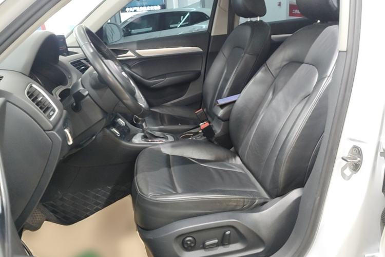 Used Audi Q3 2015 35 TFSI Comfort Model Left Front Seat