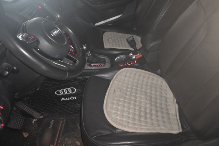 Used Audi Q3 2015 35 TFSI quattro Technology Edition Left Front Seat