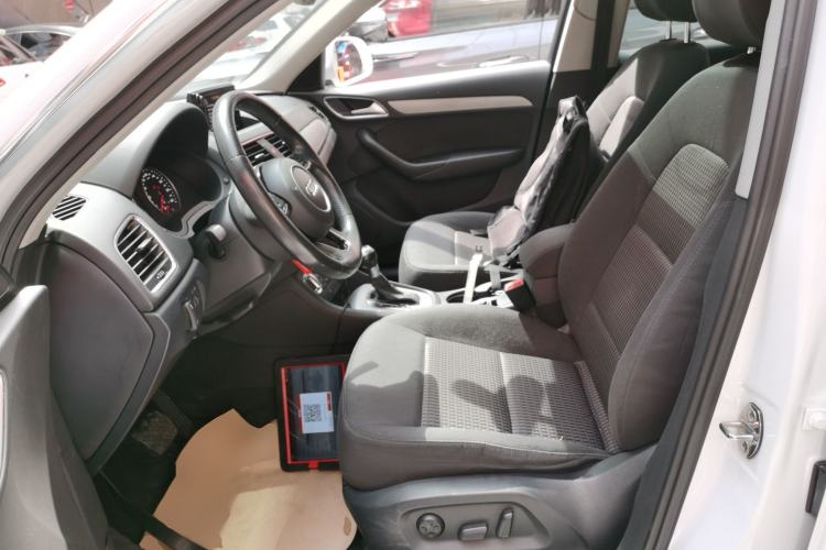 Used Audi Q3 2015 30 TFSI Ambition Edition Left Front Seat