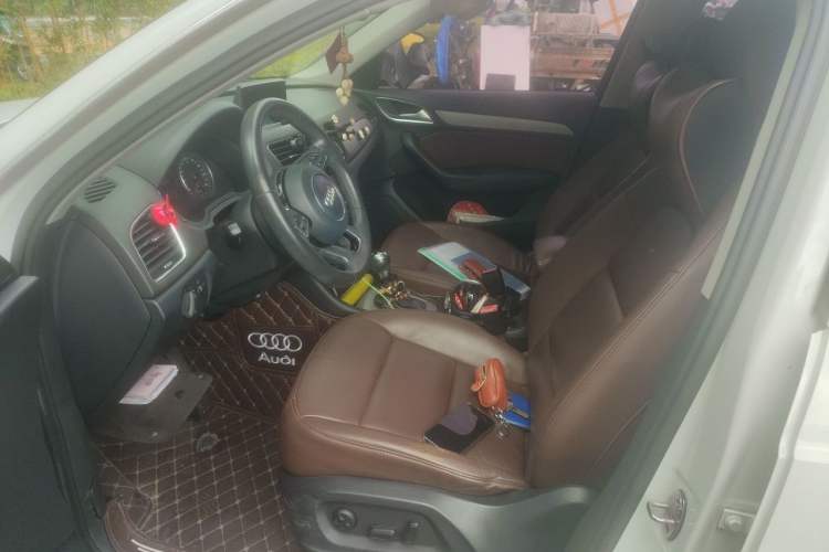 Used Audi Q3 2015 30 TFSI Ambition Edition Left Front Seat